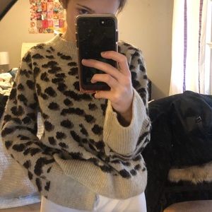 CHEETAH SWEATER